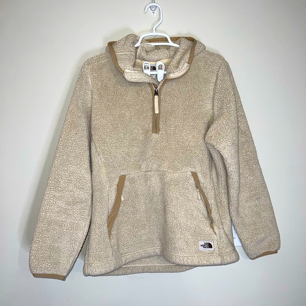 The North Face pull over large